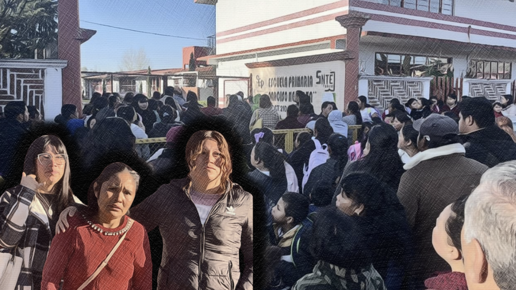 Un grupo de padres de familia se manifiesta afuera de la Escuela Primaria Narciso Mendoza de Ayehualulco en #Zacatlán, donde estudiaba Juanito, el menor que se quitó la vida por un posible acto de acoso escolar. Mamá y familiares del niño exigen a las autoridades una investigación a fondo para que se finquen responsabilidades. Este viernes, madre y familiares de Juan, niño que se habría suicidado tras sufrir #bullying, encabezaron manifestación.